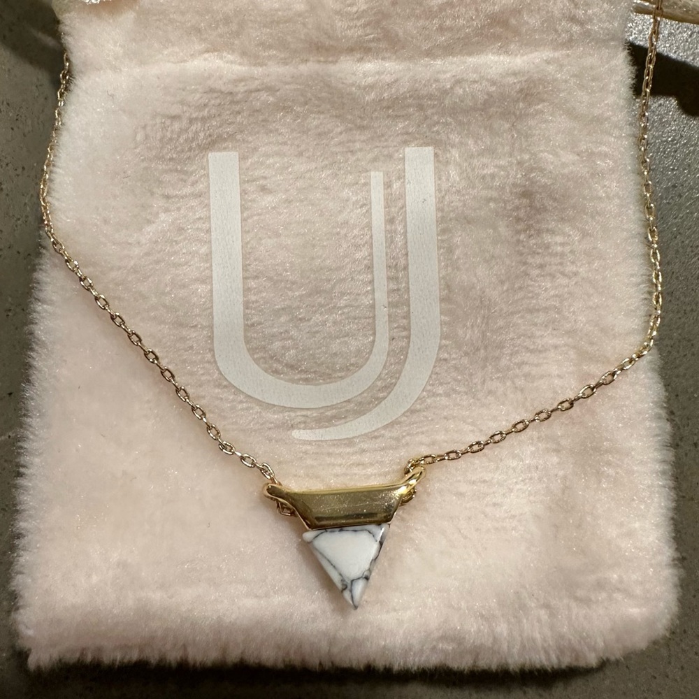 Uncommon James necklace Carrera